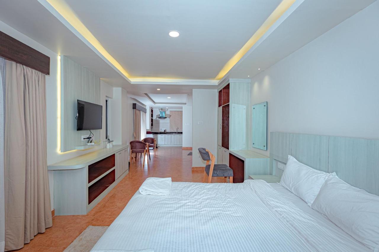 Апартаменты Poms Penthouse Покхара Экстерьер фото